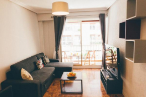 GROS ZURRIOLA BEACH WIFI TERRACE PARKING 20E night